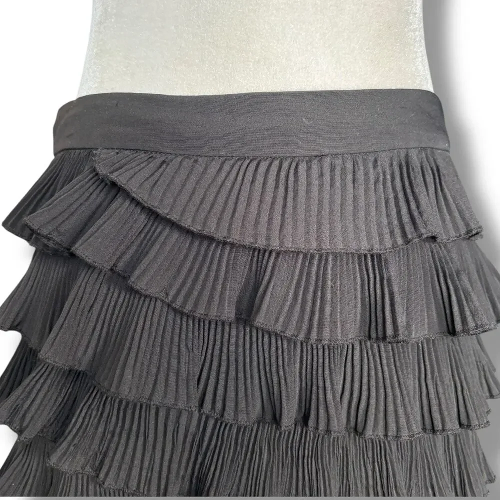 Gracia black pleated